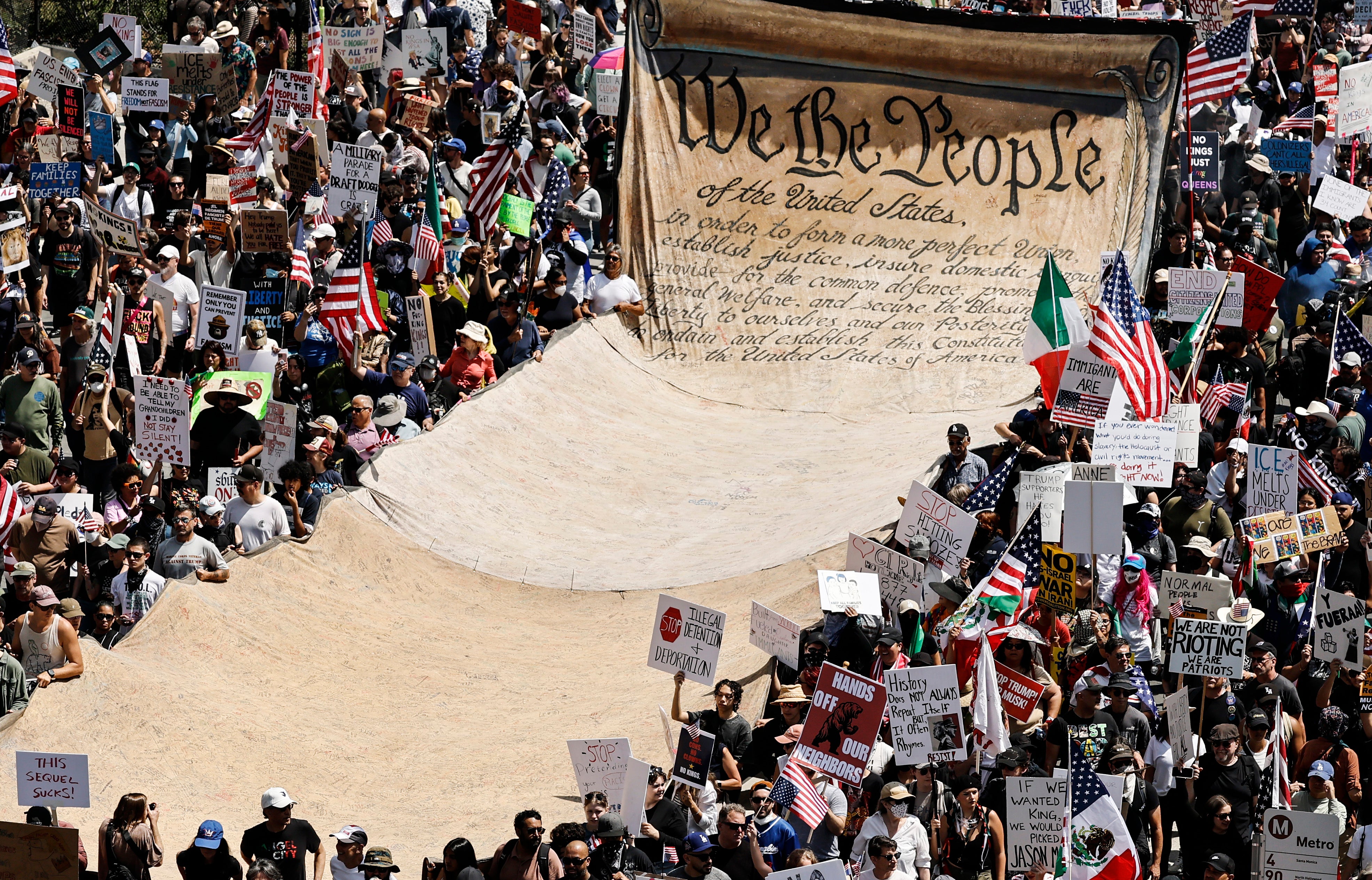 Većina Amerikanaca ne misli da Vrhovni sud radi dobar posao i rekordni broj, 43 posto, vjeruje da je previše konzervativan