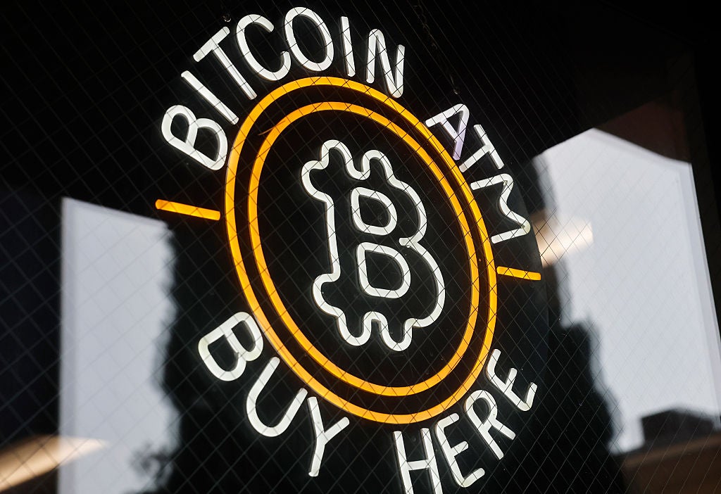 Bitcoin je zabilježio pad od 12 posto nakon Trumpove tarifne najave