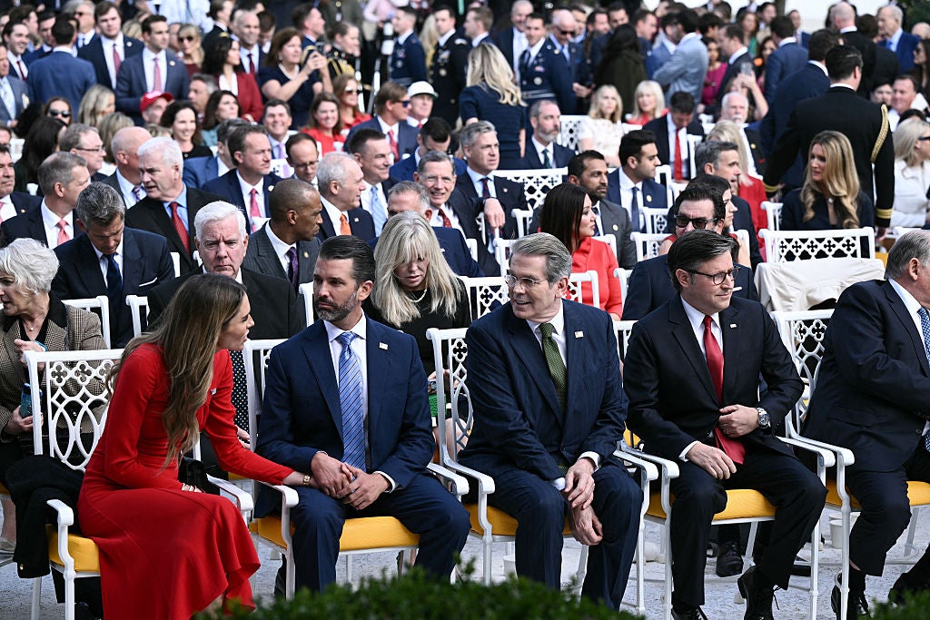 Mnogi viši republikanski čelnici prisustvovali su ceremoniji medalje slobode za Charlieja Kirka u Bijeloj kući u utorak