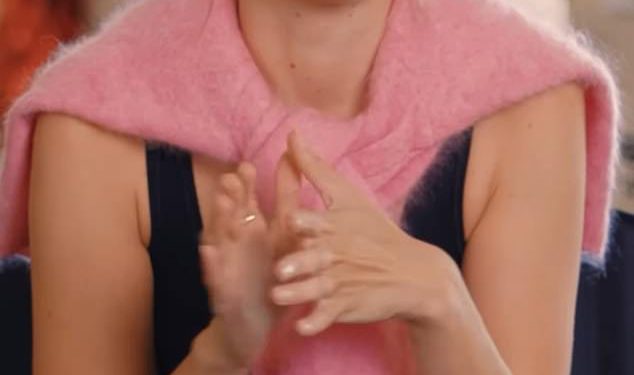 Gigi Hadid se raspada u suzama prisjećajući se sramote tijela nakon debija Victoria’s Secret Runway