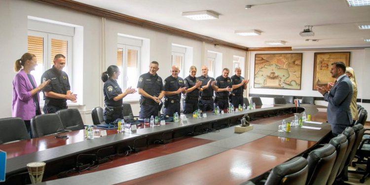 Gradonačelnik Šuta uručio Medalje Grada Splita zaslužnim policijskim službenicima