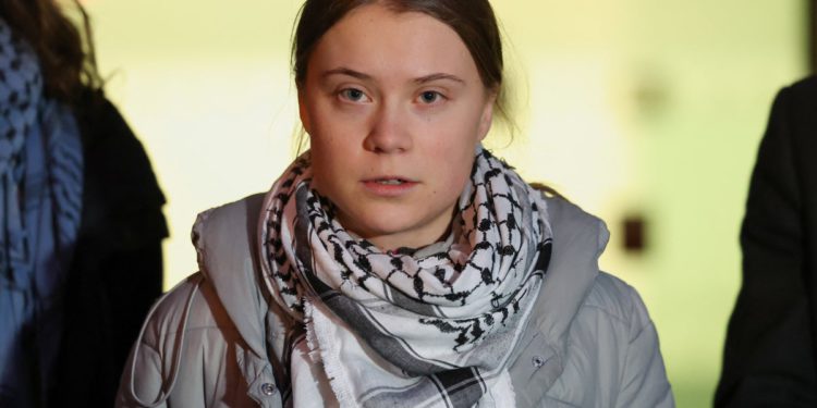 Greta Thunberg kaže da su je u izraelskom pritvoru udarali, izgladnjivali i zvali š***