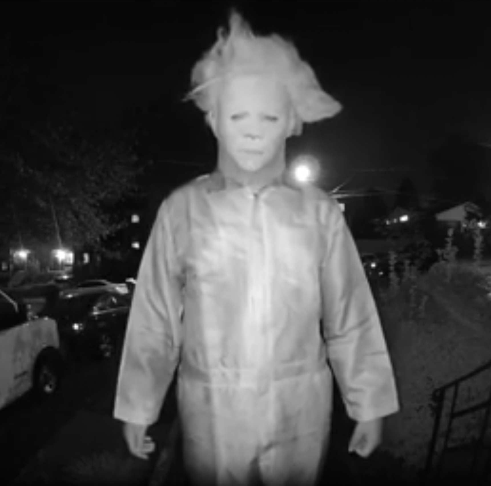 Policija moli sve koji se nalaze u području ulica Duke i South Jordan da provjere zvono na vratima ili sigurnosnu snimku