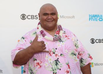 Havajski glumac od pet do 0 umro je nakon što ga je medicinska tvrtka odbacila tijekom prijevoza, navodi se u tužbi