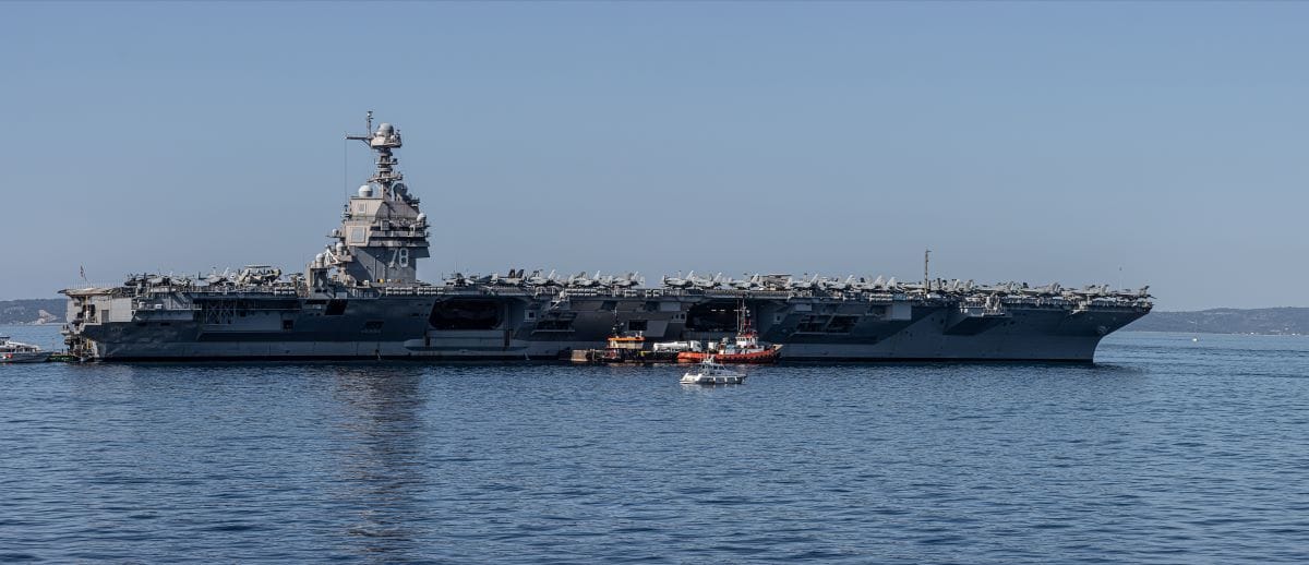 FOTO Pogledajte kako izgleda najveći vojni brod na svijetu ispred Splita