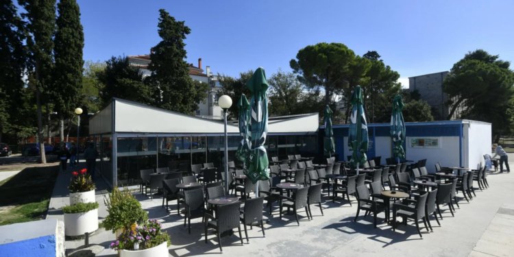 Imam jedan skromni prijedlog za Šimu Erlića: upali bager i sravni do temelja kafić Jere Perića na Kolovarama!