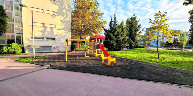 Imamo dopis koji objašnjava kako je u Zagrebu za 50.000 € kupljeno zemljište vrijedno milijune