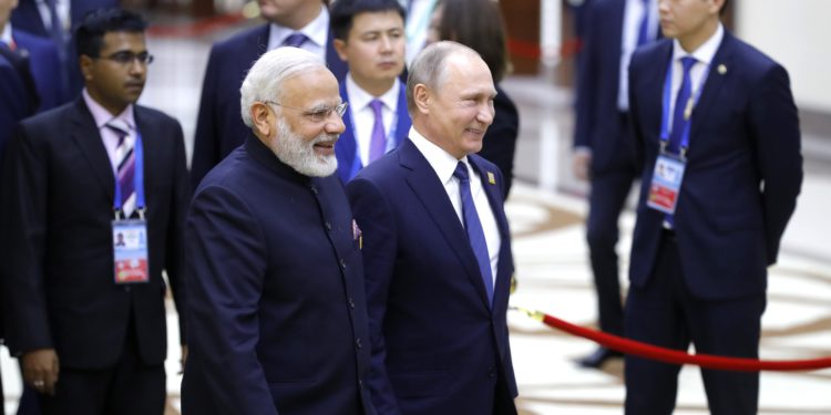 Indija opet osporila Trumpa: Ovog puta njegovu tvrdnju da će prestat kupovati rusku naftu