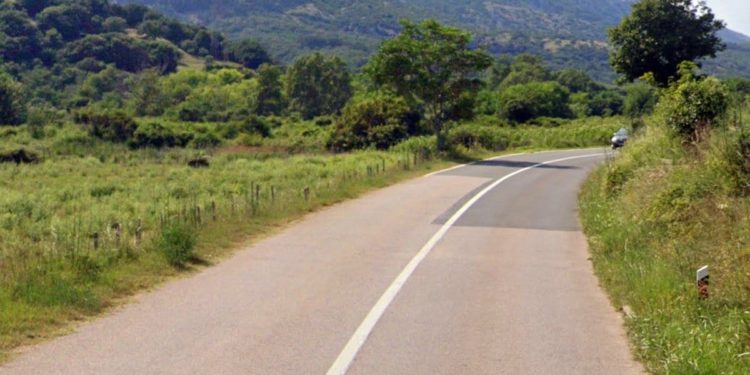 Izgubila nadzor i udarila u autobus