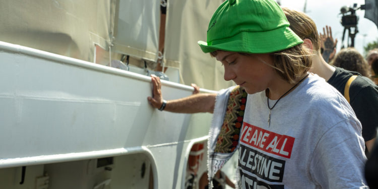 Izrael deportira Greta Thunberg – RT World News