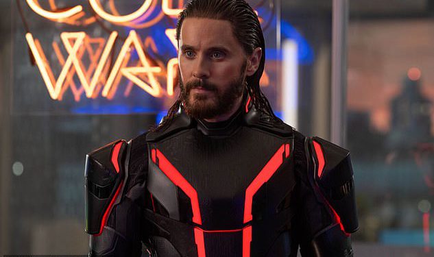 Jared Leto, 53, sada je izblijedjeli bivši koji više neće dobiti velike uloge niti plaćati čekove nakon ponižavajućeg neuspjeha ponovnog pokretanja Trona, kažu upućeni