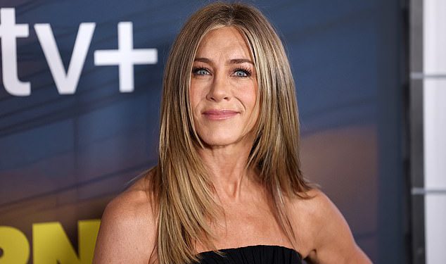 Jennifer Aniston kaže da nikad nije htjela usvojiti nakon 20-godišnje bitke da bi imala dijete: ‘Želim svoj vlastiti DNK’