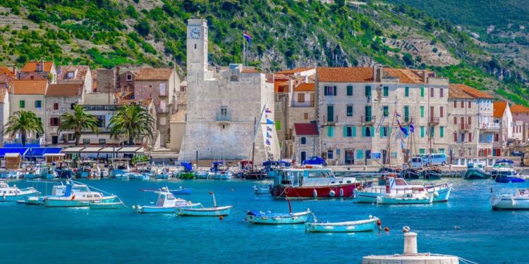 KOMIŽA Stručni trening za očuvanje morskih staništa