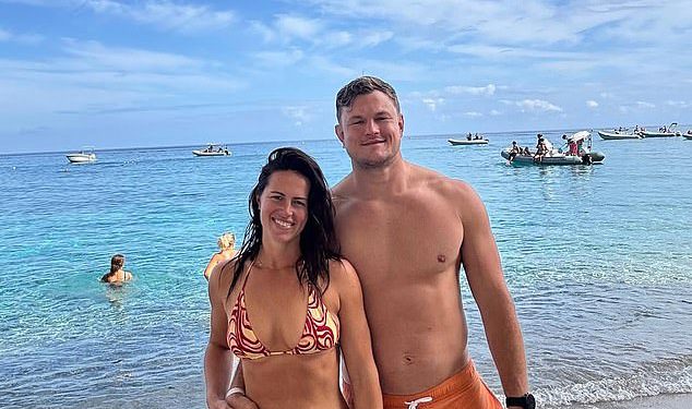 Kanal devet, voditeljica padala, Danika Mason, najavljuje svoj angažman za dečka NRL zvijezde tijekom romantičnog europskog odmora