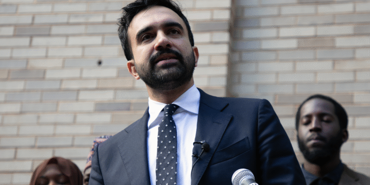 Kandidat za gradonačelnika New Yorka Zohran Mamdani suočava se s kritikama zbog ponovno objavljenog videa