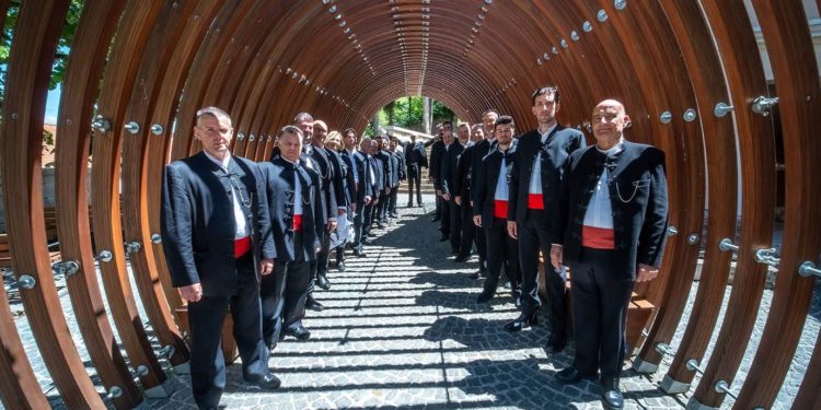 Kantata Gospi Sinjskoj — promocija videomaterijala i koncert GZ Brodosplit povodom godišnjice proglašenja bazilike