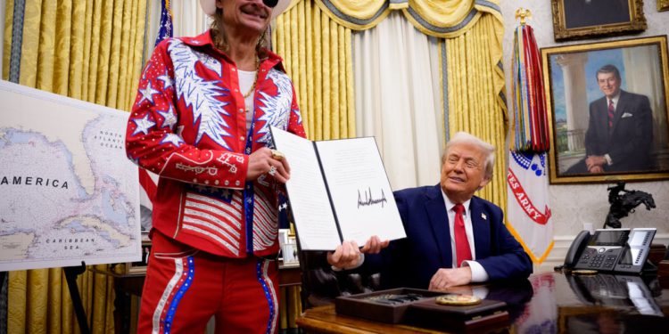 Kid Rock bemoas kako se mladi ljudi danas oblače i žali promjenu vrijednosti