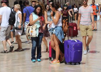 Koliko, kamo i zašto putuju Hrvati? DZS provodi novo istraživanje turističke aktivnosti