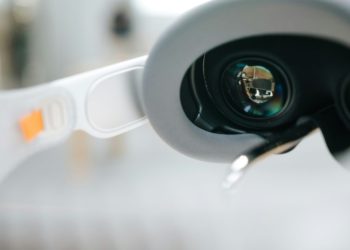 Kraj pametnih telefona za dostavljače? Amazon predstavlja high-tech naočale