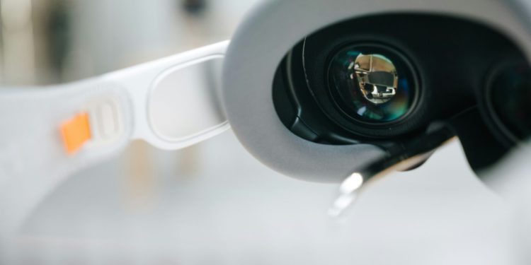 Kraj pametnih telefona za dostavljače? Amazon predstavlja high-tech naočale