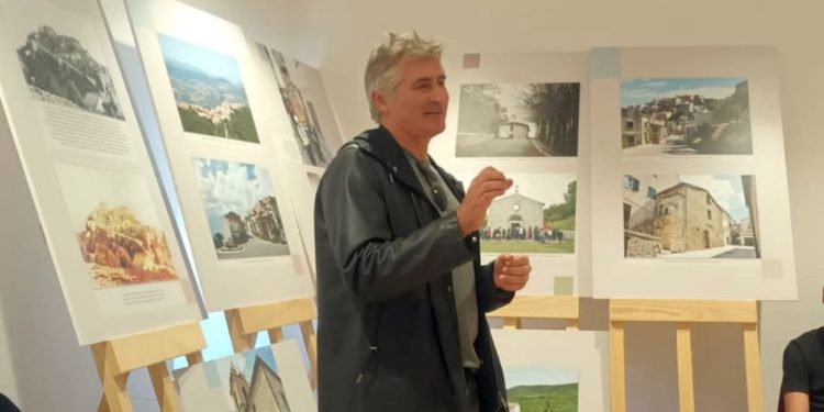 Lećevica domaćin jedinstvenog predavanja o hrvatskom identitetu, iseljeništvu i pripadnosti: “Nemojte zabit naš lipi jezik”