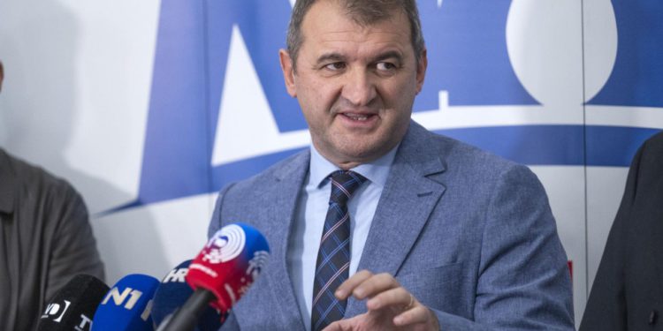 Ledenko skuplja potpise za smjenu ministrice: ‘Zbog podrške krugovima koji ne promiču hrvatski kulturni identitet’