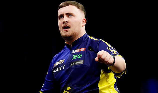 Luke Littler uzvraća kritičarima koji ga nazivaju ‘arogantnim’ nakon šokantnog poraza u natjecanju za mlade – dan nakon pobjede na turniru vrijednom £120,000