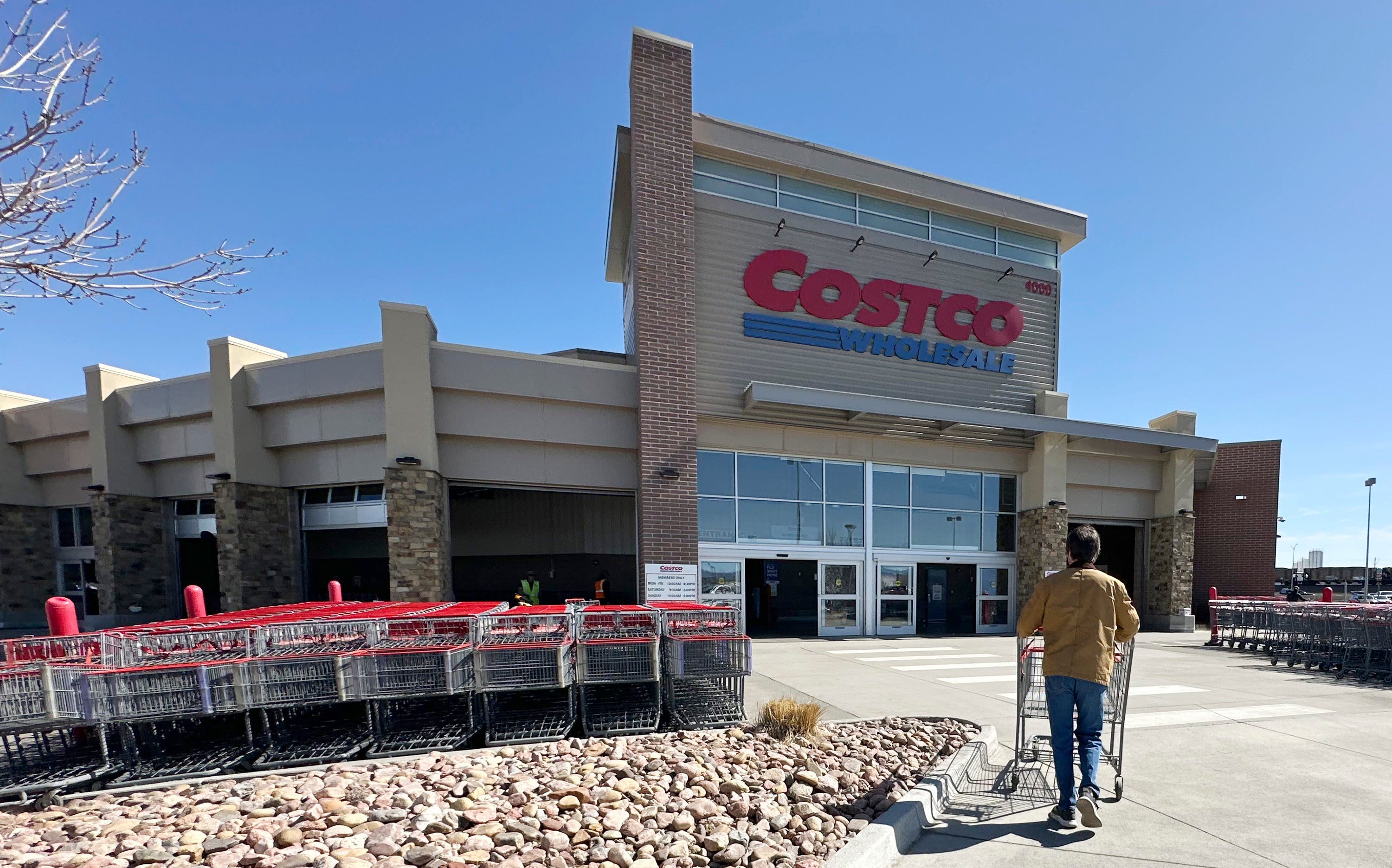 Kroz program recepta za članove Costco, lijek će koštati 499 dolara za četverotjednu opskrbu olovkama za ubrizgavanje. Međutim, cijena se odnosi samo na kupce koji ne koriste osiguranje.