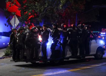 Maga Reporter kaže za Fox News da je uhićen u Portlandu zbog toga što je bio “konzervativan”