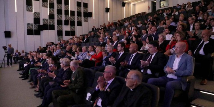 Makarski gradonačelnik na svečanoj sjednici povodom Dana grada: Očekuje nas veliki investicijski ciklus, građani – naoružajte se strpljenjem