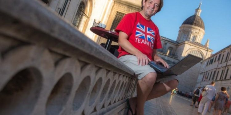 Mark Thomas, urednik The Dubrovnik Timesa: Nisam odmah vjerovao u ovaj projekt, ali evo, devetnaest godina u tisku i još uvijek okrećemo stranice!