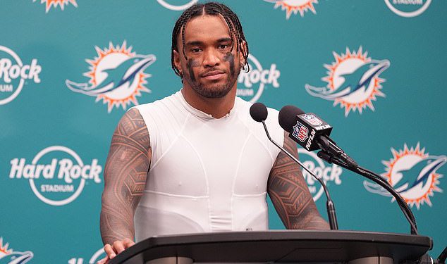 Miami Dolphins u krizi kao napadač Tua Tagovailoa suze u suigrače u Furious Conference Press konferenciji