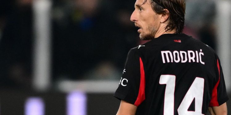 Milan može žaliti nakon derbija, Modrić opet glavna faca: ‘Ovo nije normalno!’