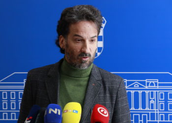 Miletić podržao osoblje Petrove koje odbija provoditi pobačaj: ‘Ekstremna ljevica želi im oduzeti prava’