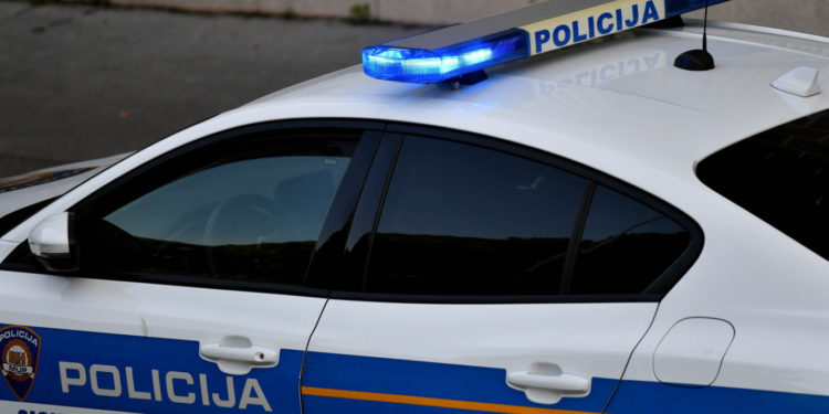 Misteriozna smrt u Karlovcu: Pronađeno truplo, provodi se istraga