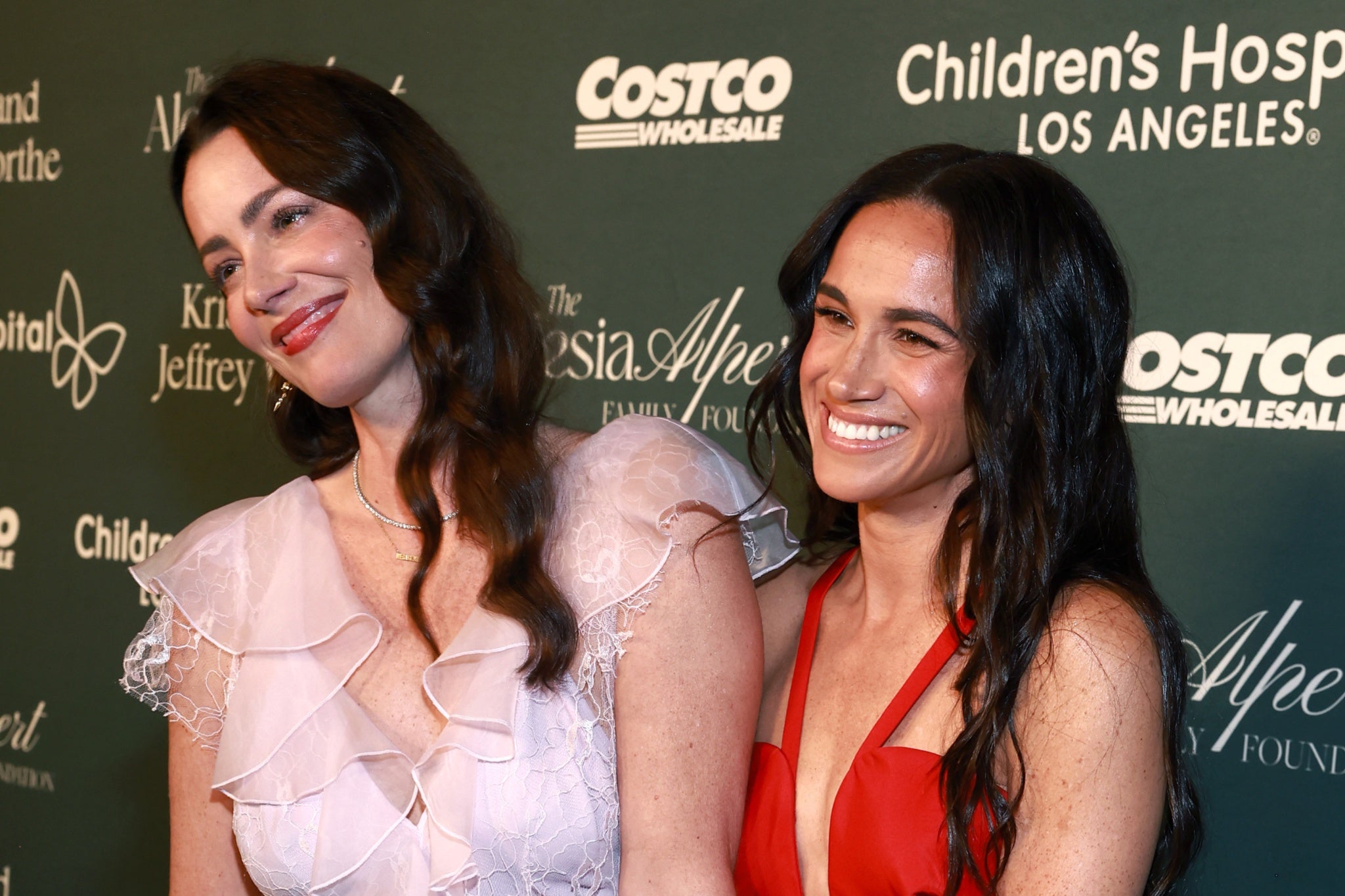 Kelly McKee Zajfen i Meghan Markle