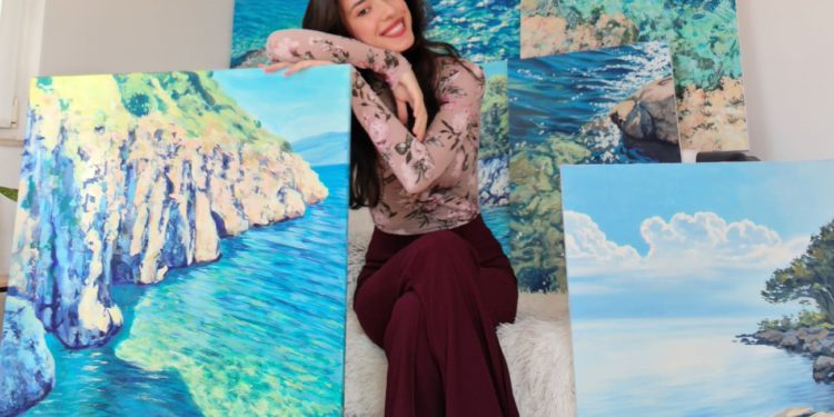 Mladi izlažu: Marina Mužinić u Zoni prikazuje sraz plave svjetlosti mora i čvrstoće stijena