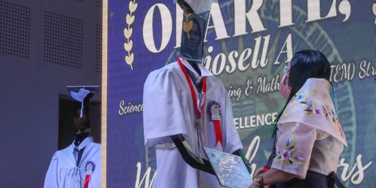 Možete li zapravo prevariti AI da vaš životopis gurne na vrh hrpe?