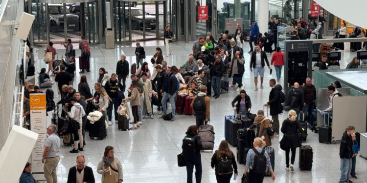 Münchenski aerodrom ponovno se otvara nakon ‘Dronovi prisiljavaju zatvaranje dva puta u 24 sata’