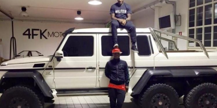 Muntarijev tenk, Ibra’s Church: Ekscentrična kupovina nogometaša