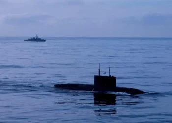 NATO Chief se ruga ‘slomljena’ ruska podmornica dok se ponovno pojavljuje Francuska