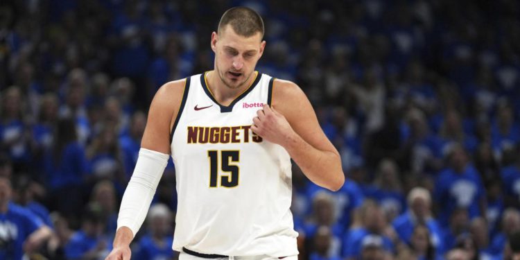 NBA, Jokić: “Želim zauvijek igrati Denver”. Ali Nuggetsi mu moraju pomoći