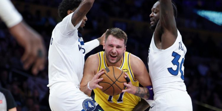 NBA rezultati: Lakers Minnesota, Miami Memphis, New York Boston