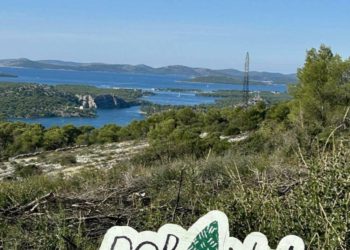 Na Šubićevcu održana prva od tri akcije pošumljavanja: ‘Pridružite se i dajte svoj doprinos zelenijoj budućnosti’