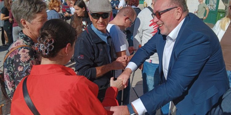 Na splitskoj Rivi obilježen Međunarodni dan bijelog štapa