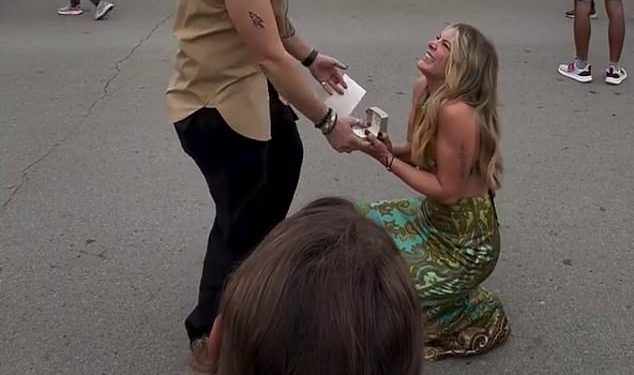 Natalie Bassingthwaighte i Pip Loth su zaručeni! Aussie pjevačica predlaže svojoj djevojci od dvije godine