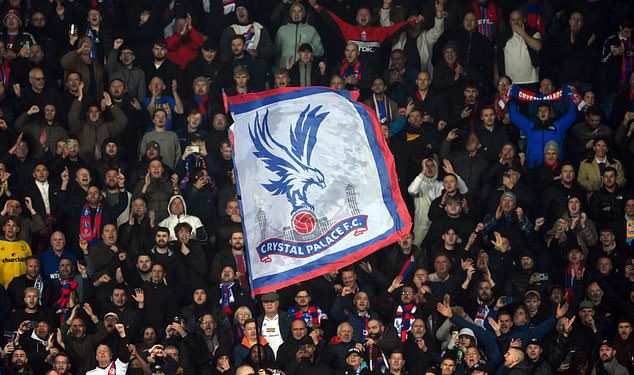 Navijači Crystal Palacea slave pucanje ’10 ruskih dronova ‘tijekom pobjede konferencijske lige protiv ukrajinskog opozicije u susjednoj Poljskoj