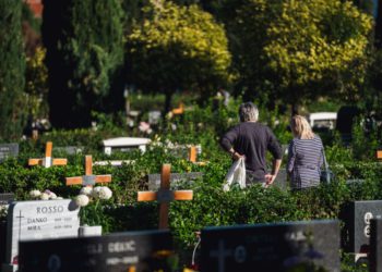 Ne plaćate grobnu naknadu? Nasadi upozoravaju građane: “Ukoliko korisnici ne podmire dugovanja, grobno mjesto će se dodijelit drugoj osobi”