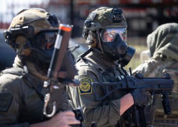 Nema gumenih metaka, bez ikakvih tijela i nema napadačkih novinara: Sudac određuje pravila za Trumpove savezne agente u Chicagu