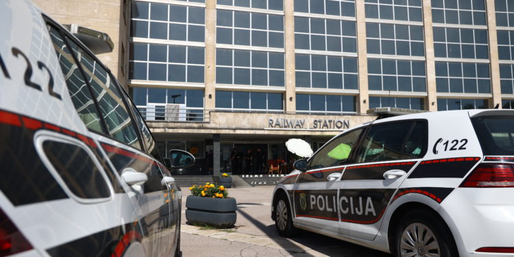 Nezamisliv zločin u susjedstvu, upetljani i Hrvati: Pronašli leševe